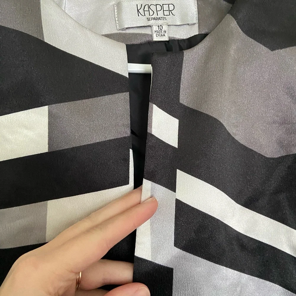 Vintage Kasper women’s geometric block pattern black gray white blazer jacket 10